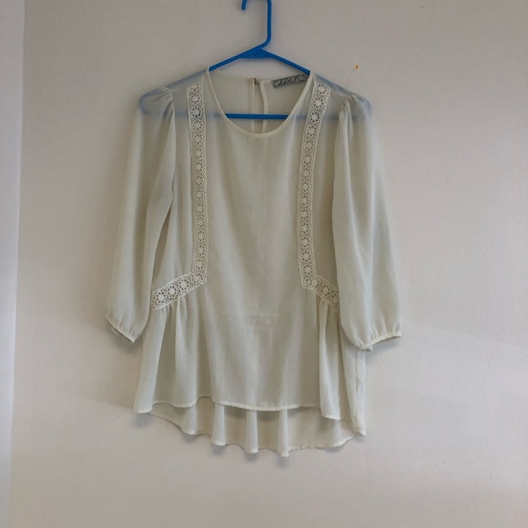 White chiffon blouse - Picture 1 of 4